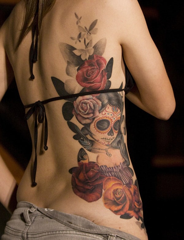 Tatuagem-feminina-de-caveira-foto