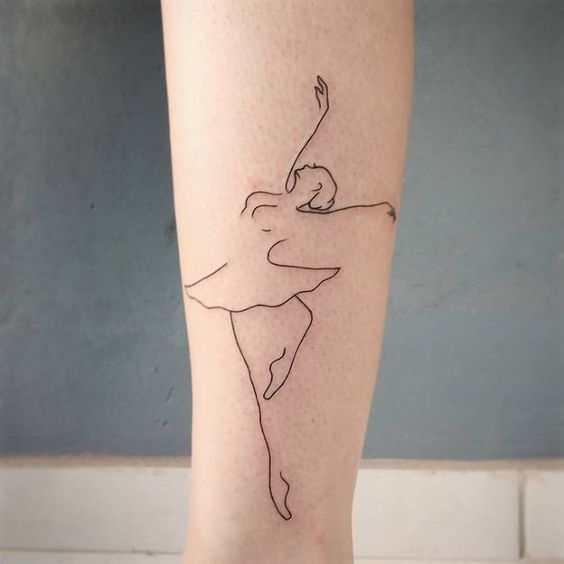tatuagem bailarina linha delicada