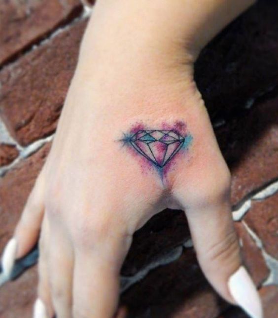 tatuagem diamante aquarela