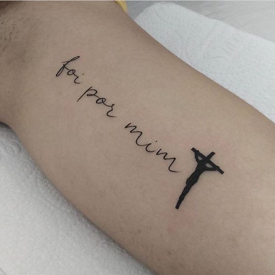 tatuagem religiosa criativa