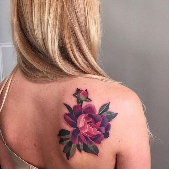 tatuagens costas colorida flores 1
